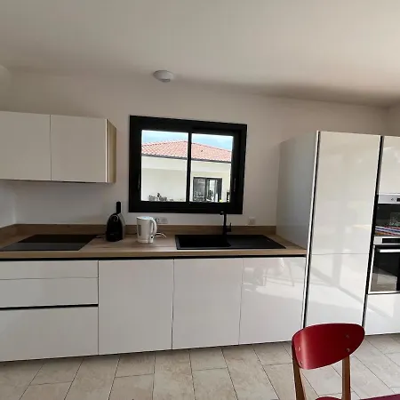 Maison Independante Entre Et Montagne Holiday home Prunelli-di-Fiumorbo